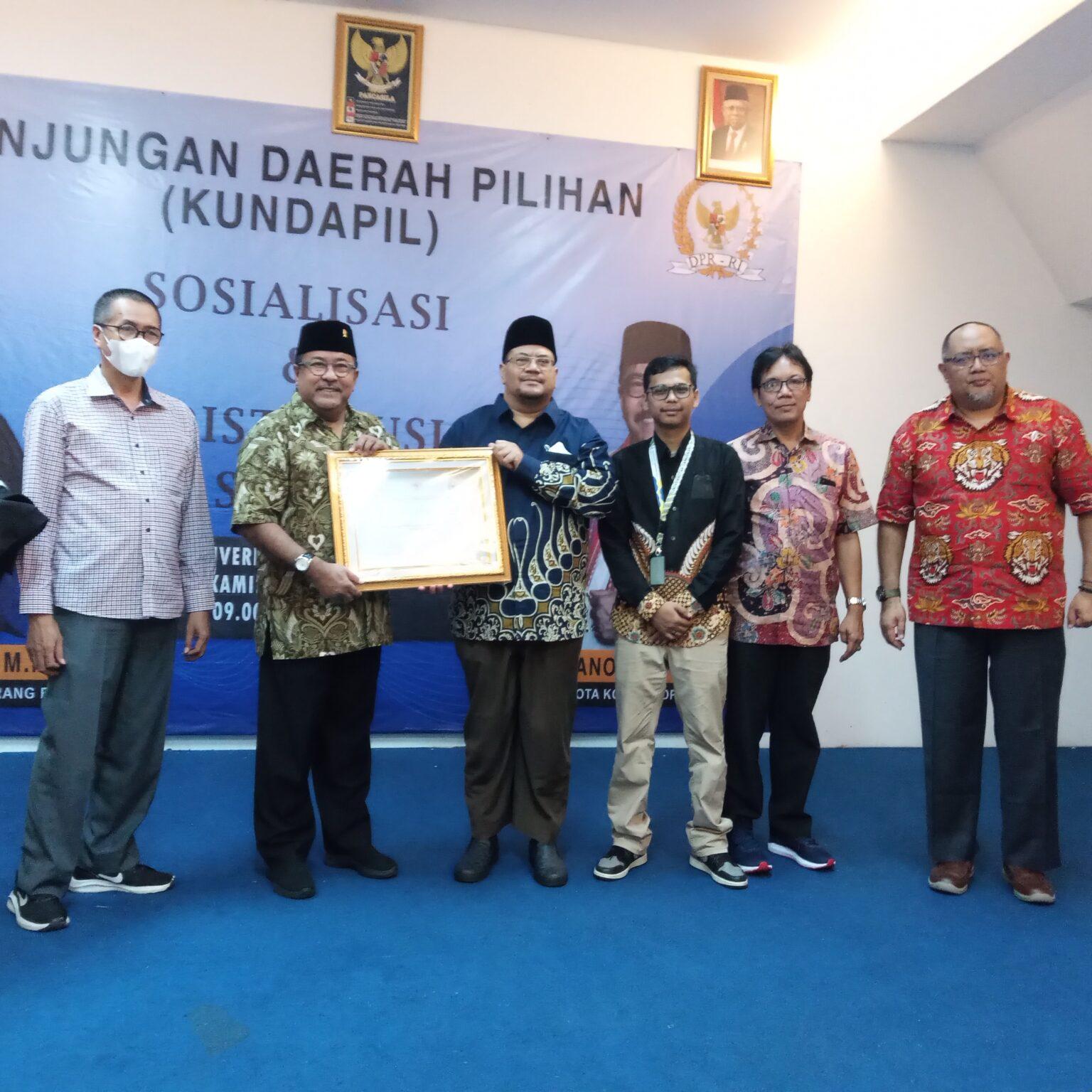 Universitas Tangerang Raya Mendapatkan Beasiswa KIP Rano Karno
